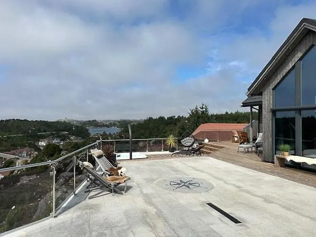 Modern With Archipelago Views *